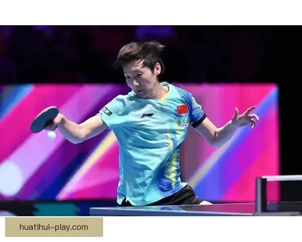 王曼昱4-2战胜申裕斌力克对手庆祝 马琳激动指天展现喜悦